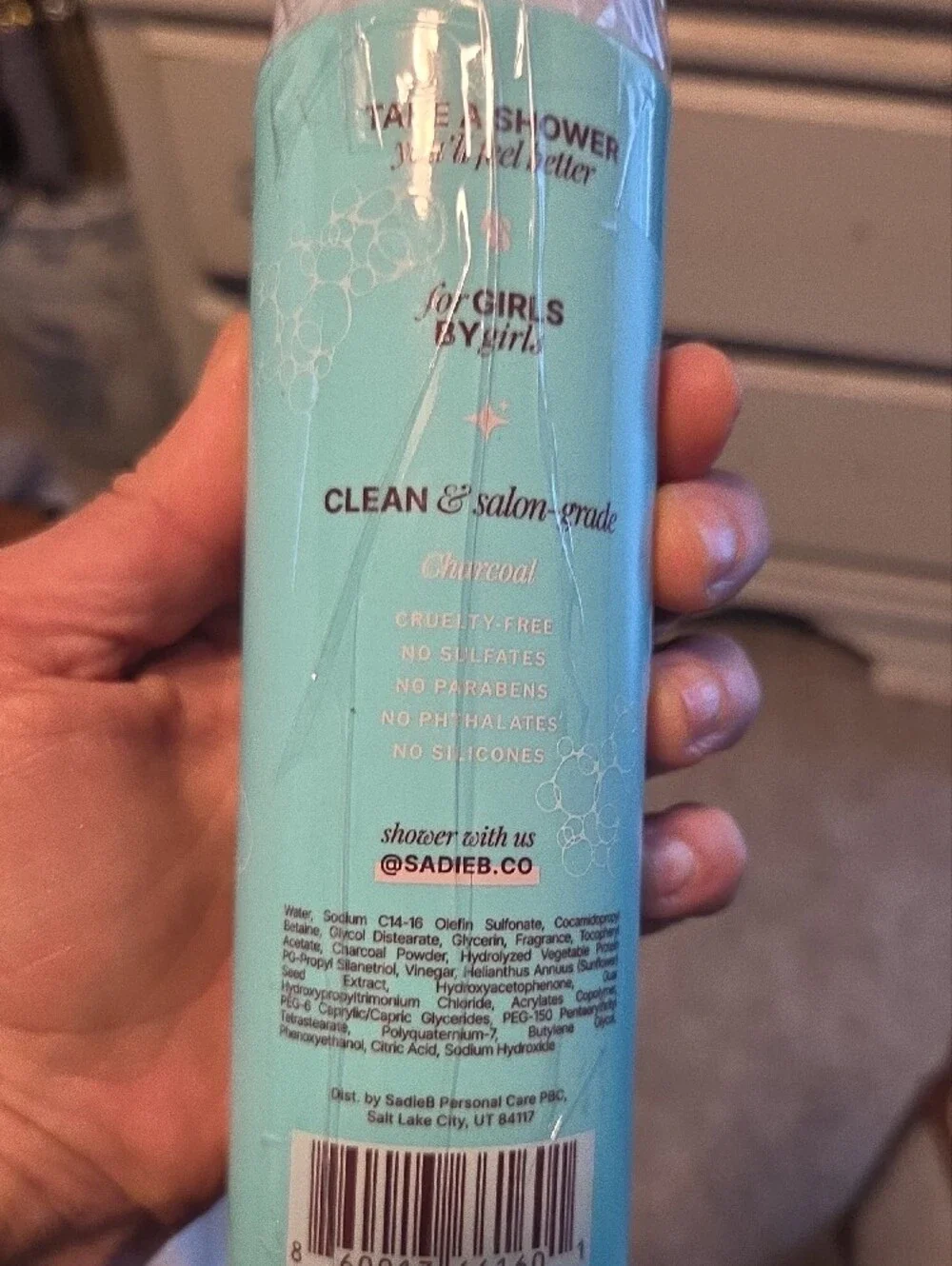 SadieB. Gently Clarify With Charcoal Shampoo Vanilla Mint